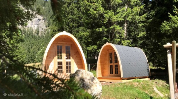 Due Camping POD 2,4 x 2,4 m immersi nel verde