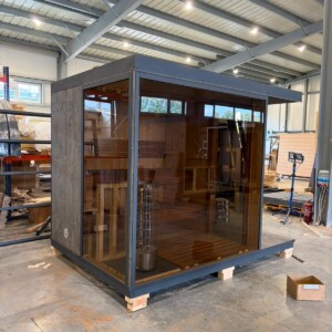 Sauna modulare da esterno con zona Mini Dress aperta