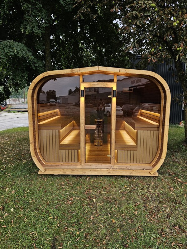 Sauna Lux Cube da 3 metri con facciata panoramica in vetro
